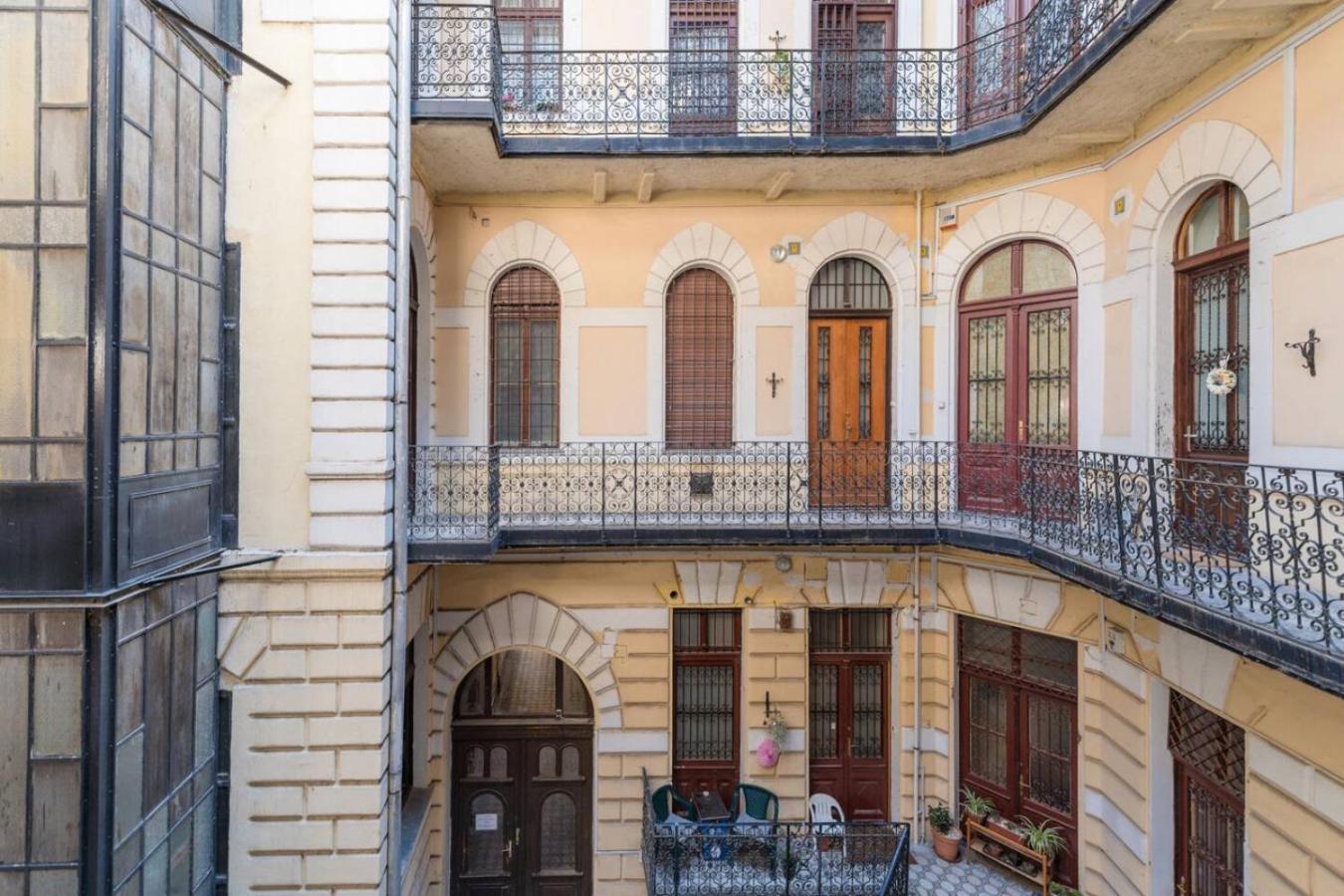 Studio Inn - Palace District Budapest Eksteriør billede